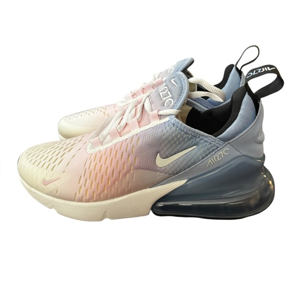Nike Air Max 270 Women’s Sneakers in Size 7 - Picture 2 of 12